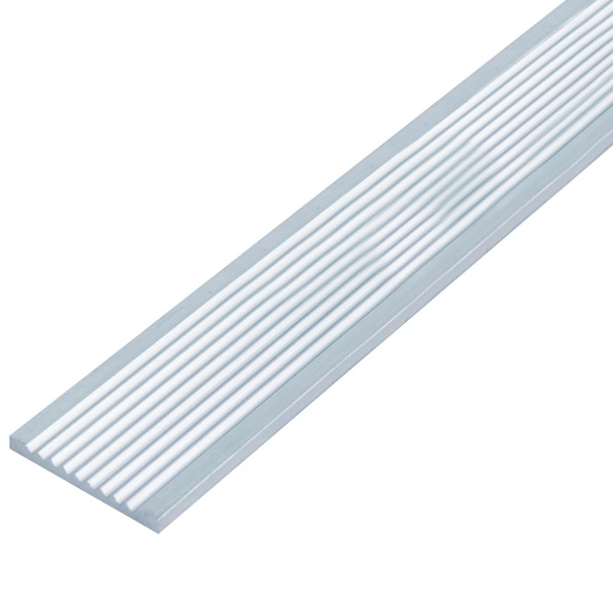 Plochý profil s drážkou