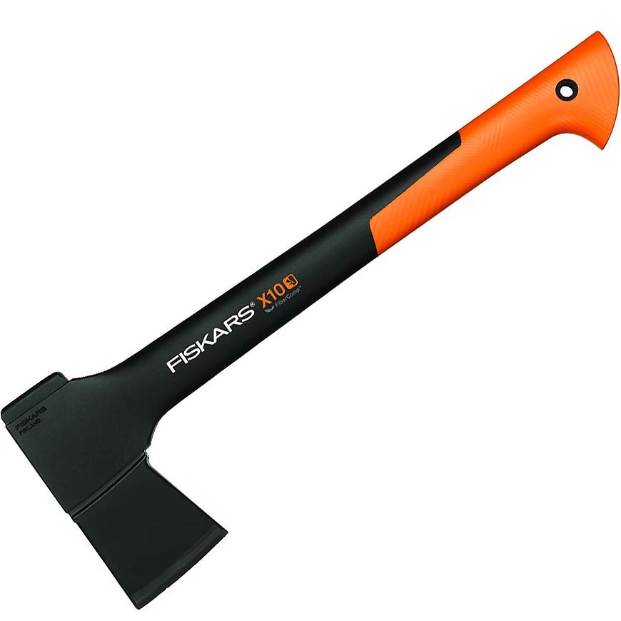 Sekera FISKARS X10 univerzální pro chataře FISKARS