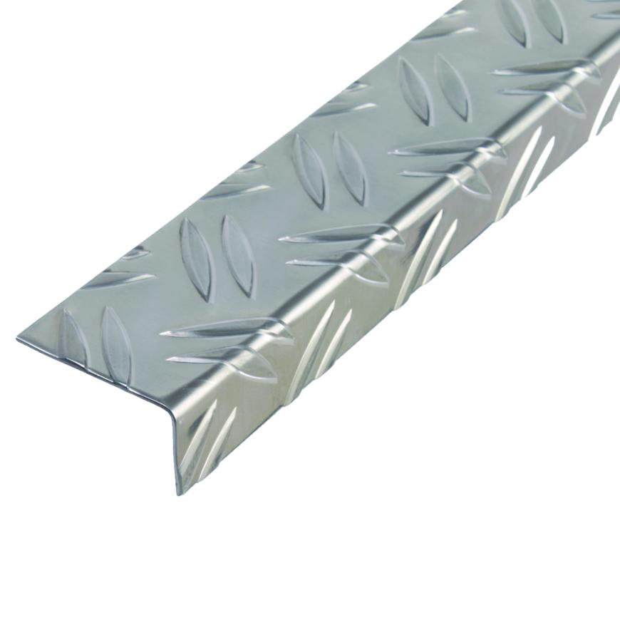 Úhelný profil s drážkou