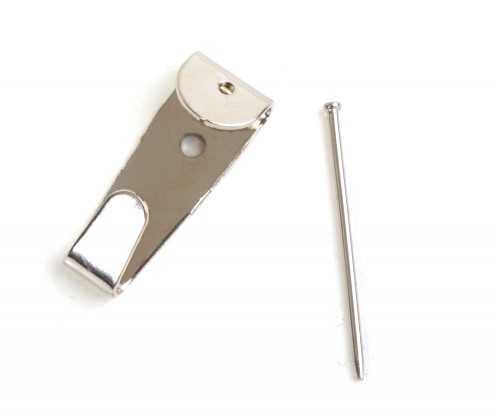 Háček IXA 40425/3 větší