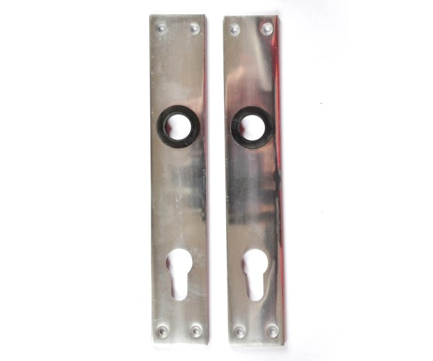 Štít dveřní Al Komas - 90mm pro vložku