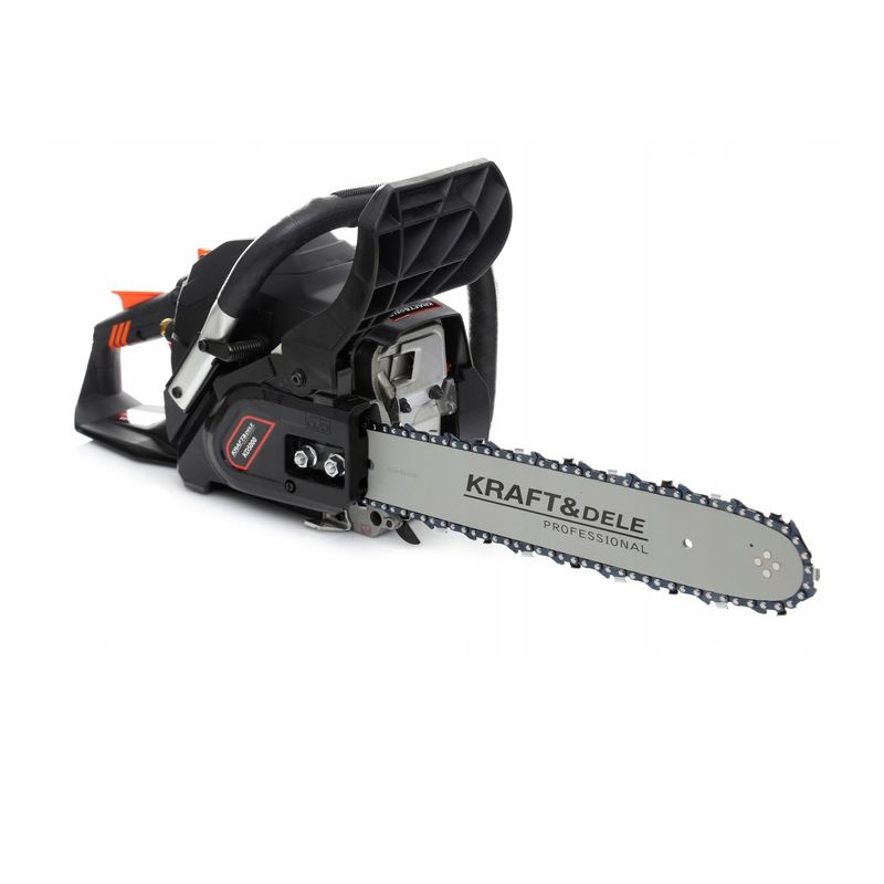 Benzínová řetězová pila 3