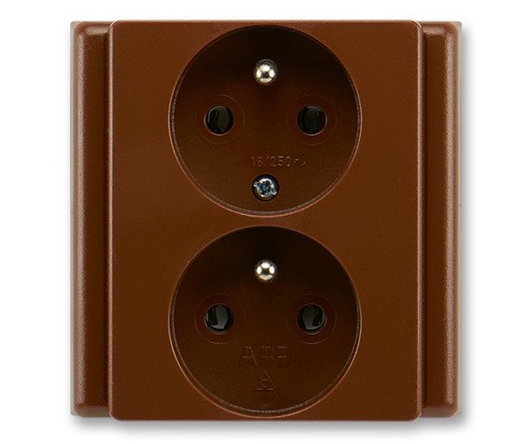 Dvojzásuvka polozapuštěná Classic - hnědá