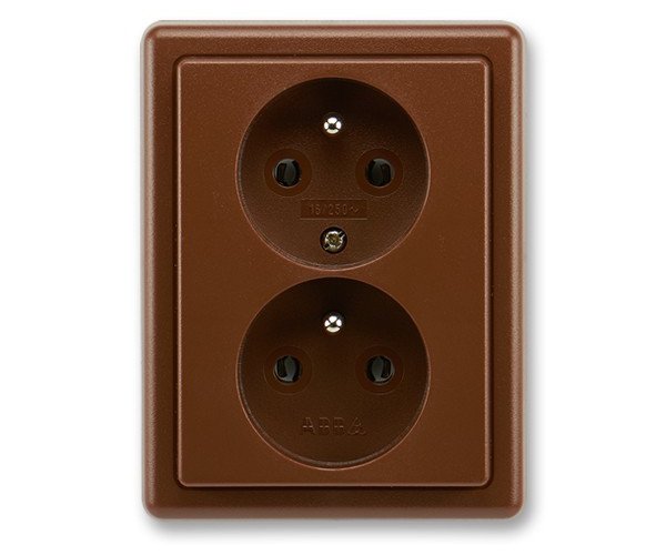 Dvojzásuvka Classic - hnědá