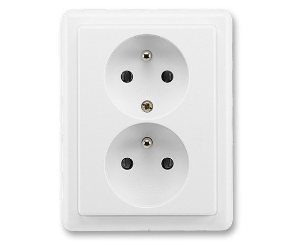 Dvojzásuvka Classic - bílá
