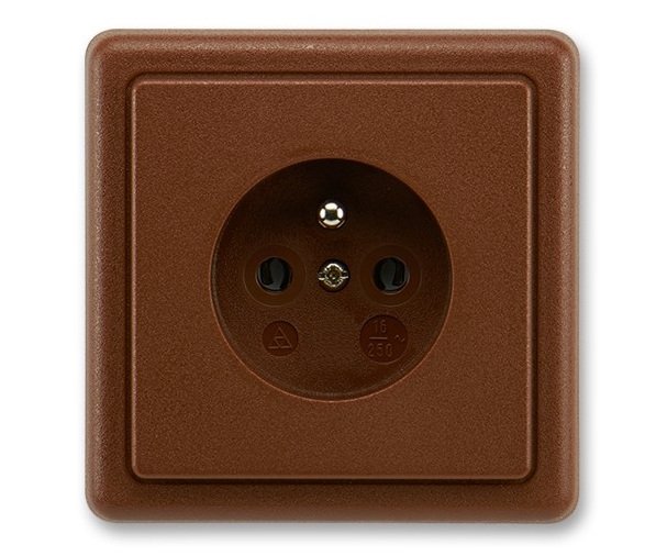 Zásuvka jednoduchá Classic - hnědá