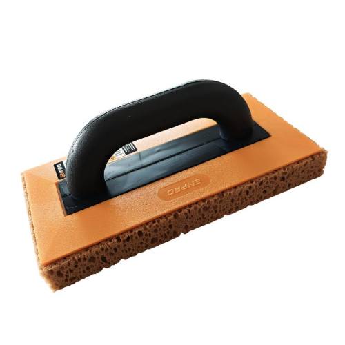 Hladítko s hydrohoubou hrubou