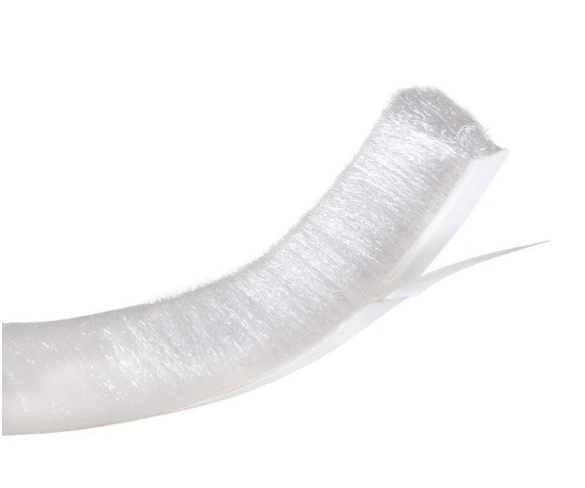 Kartáč těsnicí na skříň samolepicí - bílý 12mm 5